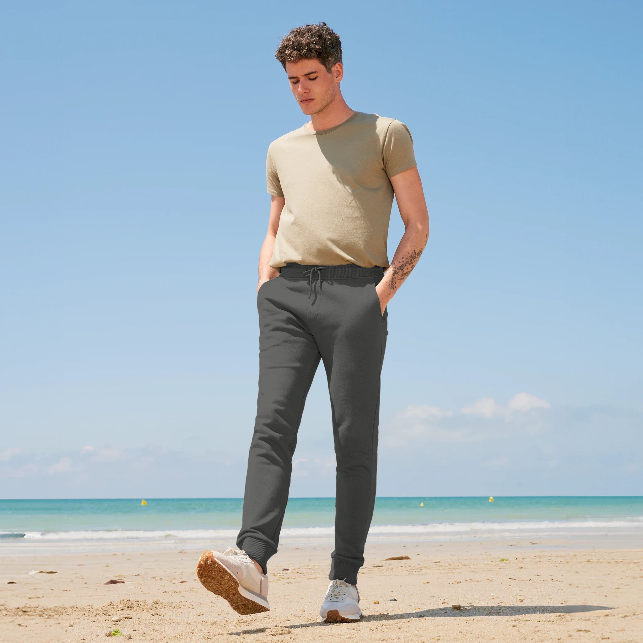 f908d8f5-9e28-454a-88c9-03d8f8ed971f